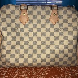 Damier azur 30 price says it all